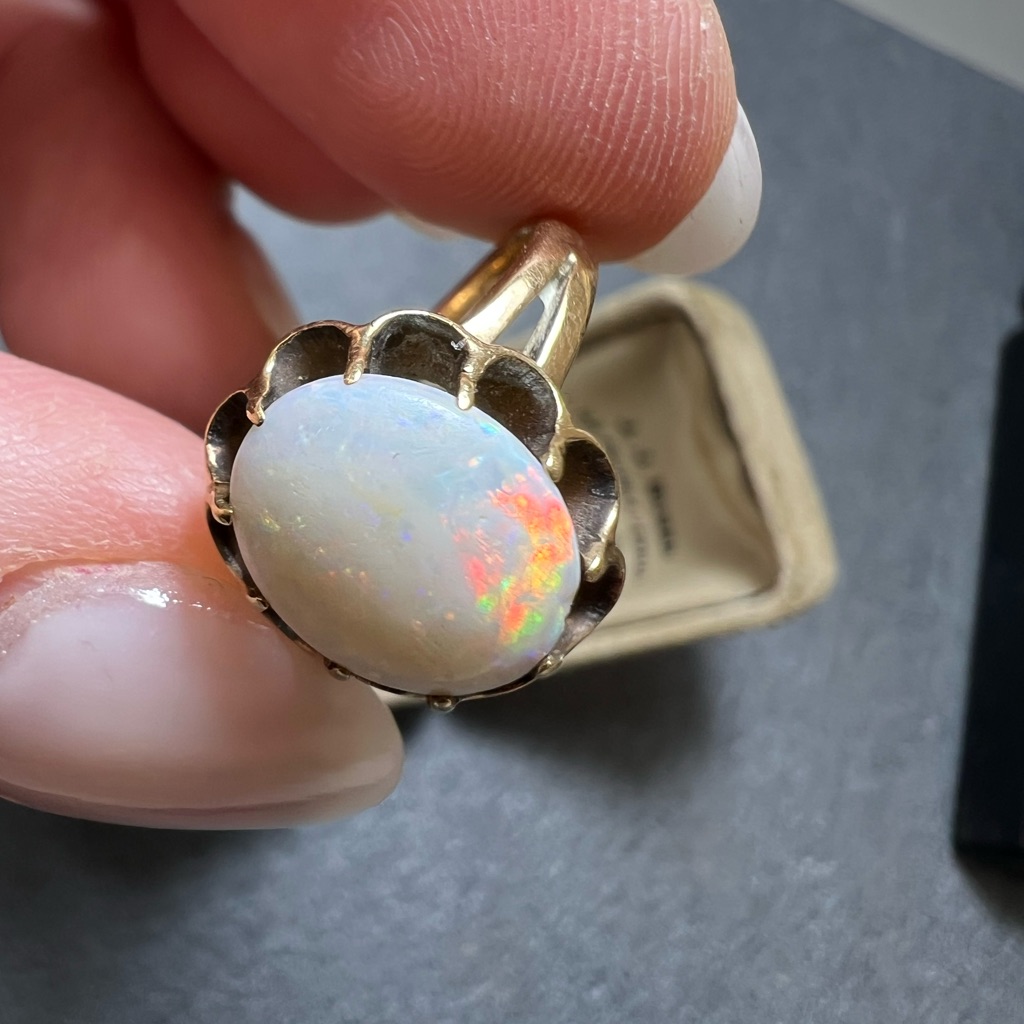 10k Yellow Gold And Opal Ring